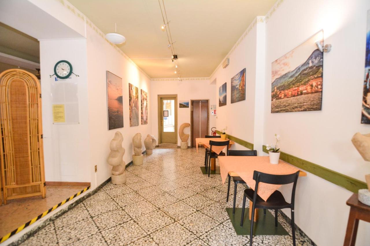 מאלצ'סינה Hotel Modena Old Town מראה חיצוני תמונה