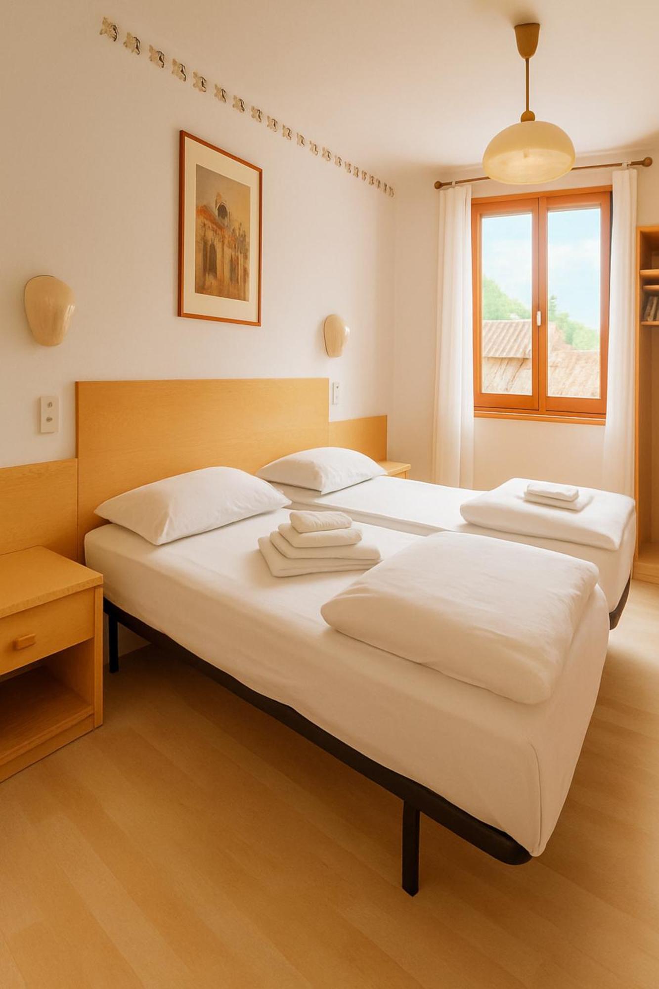 מאלצ'סינה Hotel Modena Old Town מראה חיצוני תמונה